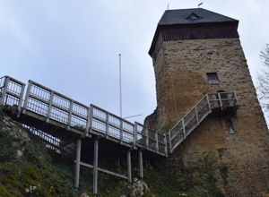 Burg Frauenstein - Ohne Treppe gehts nicht rein