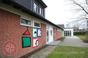 Spiel- und Kletterturm für U3 Kindergartenkinder St. Pius