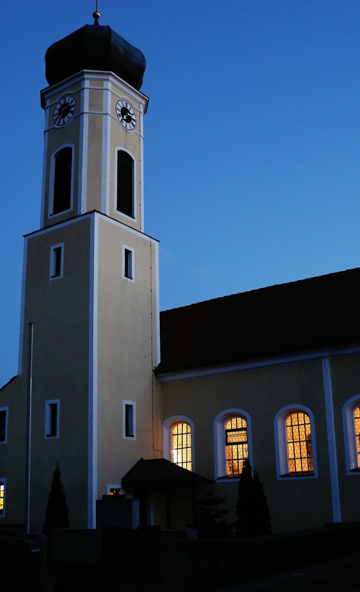 Sanierung der Kirchenfenster von St. Ottilia in Parnkofen