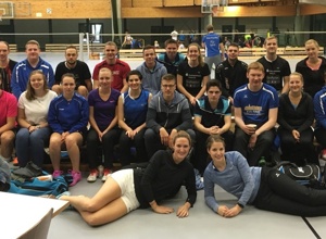 Neue Badmintontrikots für SC Blau Weiß Ostenland