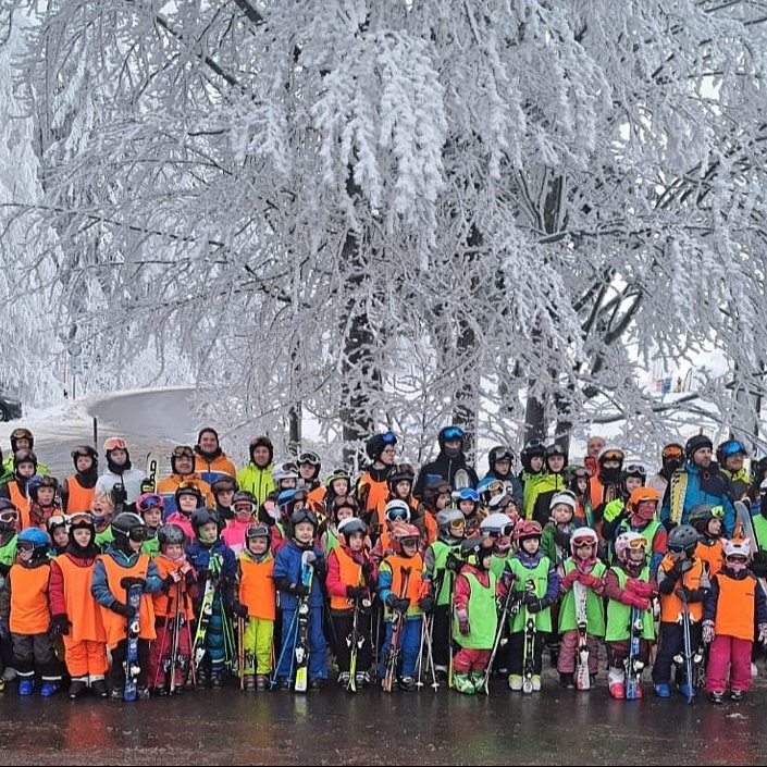Der Skiclub Ruhstorf kleidet sich neu ein!
