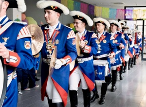 Starker Klang für die Brander Stiere – Hilfe für den Spielmannszug