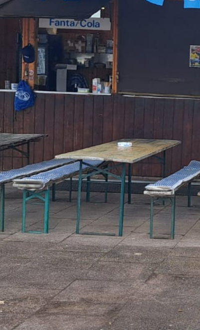 Neue Biertischgarnituren und Zubehör