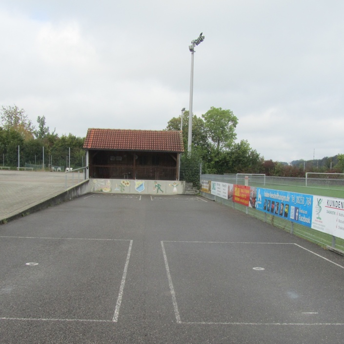 Sanierung der Stockbahnen des FC Pipinsried