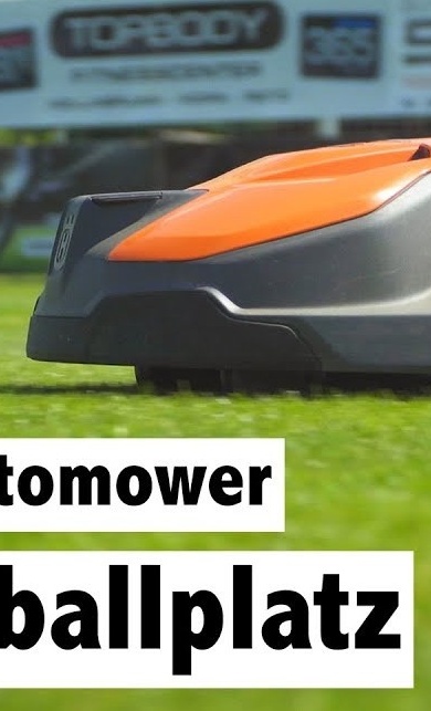 Rasenmäher für das Sportgelände des SVG