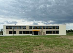 Spielanlage für den Pausenhof Montessori Schule Unterschleißheim