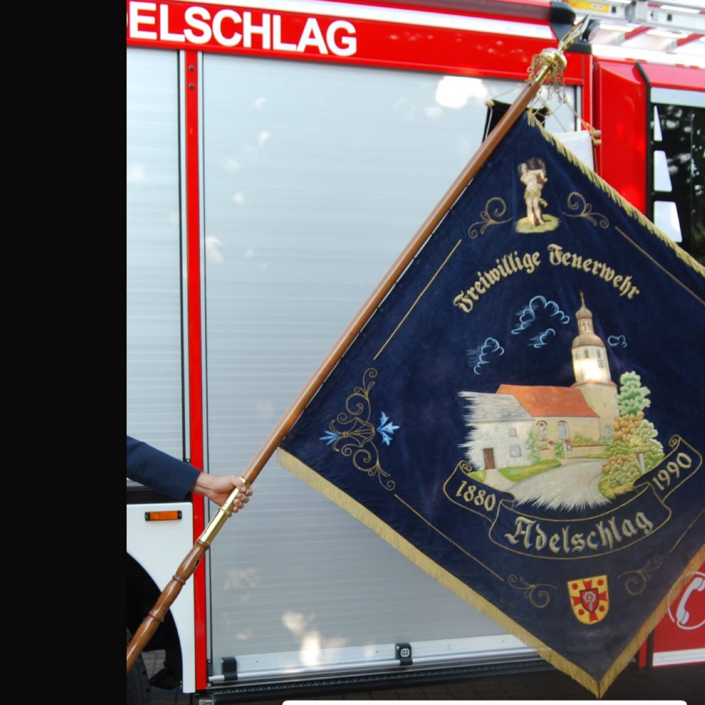 Vereinsfahne FF Adelschlag