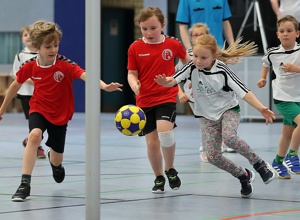 Neue Trikots für die Korfball-Jugend des TuS Schildgen
