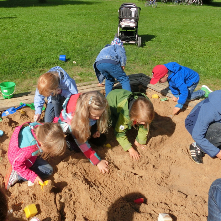 Sonnensegel Spielplatz Möllendorf
