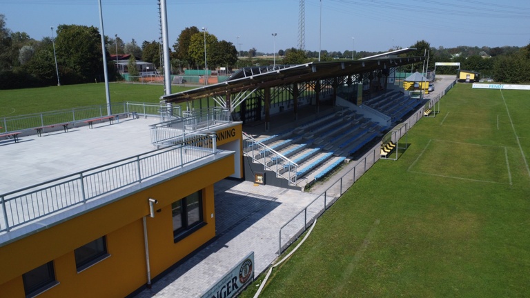 FC Moosinning Bau eines Kleinfeld Rasenplatzes