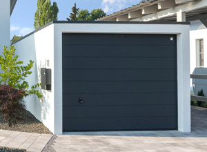 Volksbank: Fertiggarage für unsere Geräte zur Pflege des Siedlergarten
