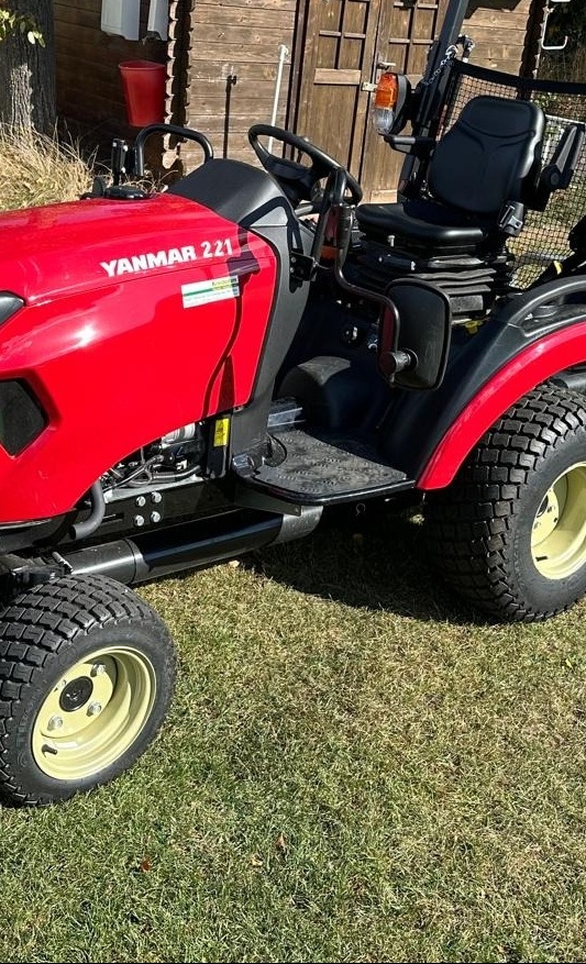 Anschaffung eines neuen Rasenmähtraktors