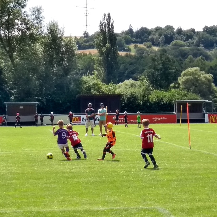 Rasenmäher für den SV Kleinochsenfurt