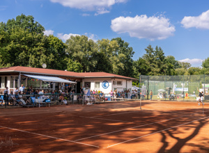 NEUE SPRINKLERANLAGE & WIEDERAUFBEREITUNG der 9  Tennissandplätze !