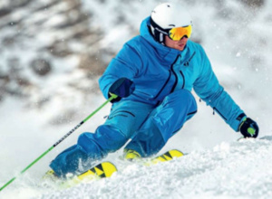 Neue Skianzüge für unser Lehrteam