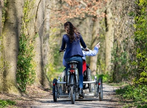 Elektro-Rollstuhlfahrrad - Eine Radtour für Alle
