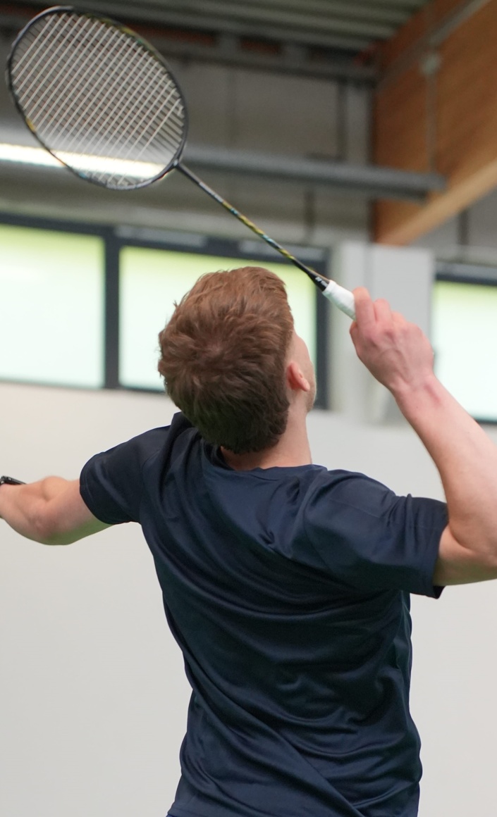 Ballgeld für die Badminton-Abteilung des TV Metjendorf