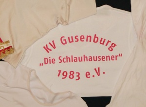 Rot-Weiß ist der Verein, zu verfärbten Bodys sagen wir NEIN!
