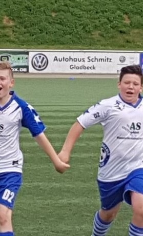 Ein Herz für Rhenania. 5 Euro für Deinen Verein.