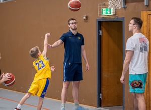 Absenkbare Basketballkörbe für Kindermannschaften des BSV Wulfen