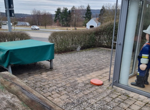Ausstattung der Terrasse am Feuerwehrhaus