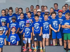 Trainingsanzüge für die Möglinger Handballer