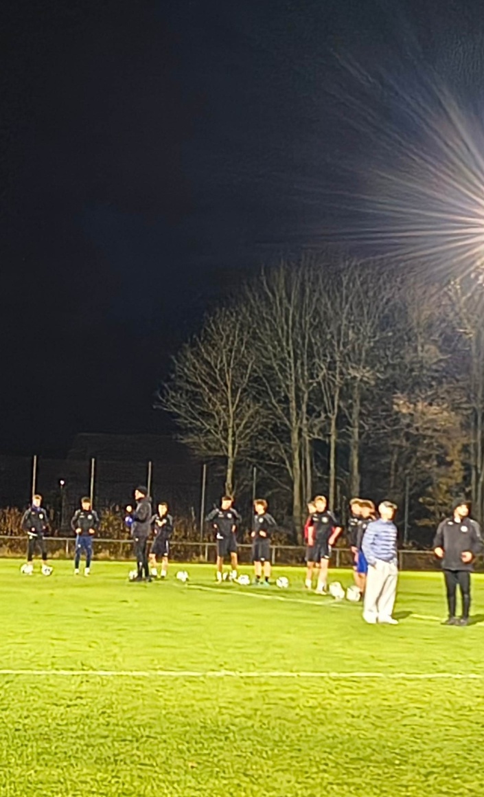 Neue LED Flutlichtanlage im Stadion an der Lortzingstraße