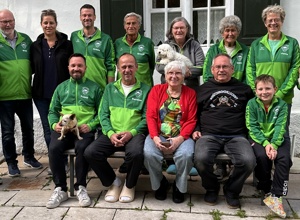 100 jähriges Vereinsjubiläum, Fahnenweihe mit Gottesdienst und Umzug