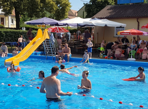 Video - Reinigungsroboter für das Gnötzheimer Freibad
