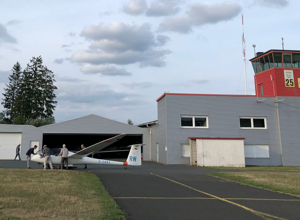 Einrichtung eines Jugendraums für den Flugplatz Breitscheid