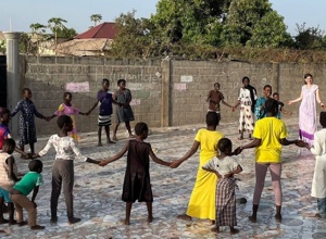 Kinderoase und Frauenhaus gegen FGM