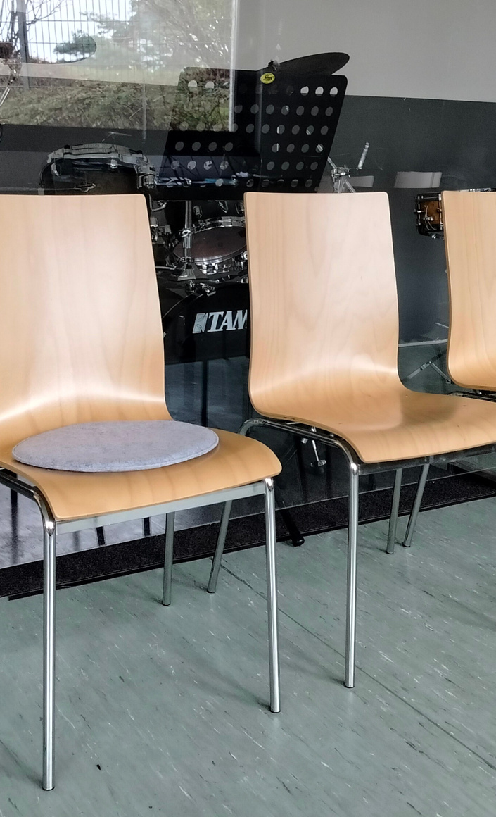 Anschaffung von neuer Bestuhlung und Renovierung Proberaum