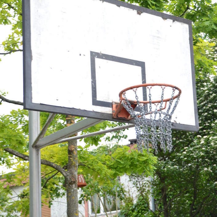 Basketballkorb für Schüler der Aloys-Schreiber-Schule
