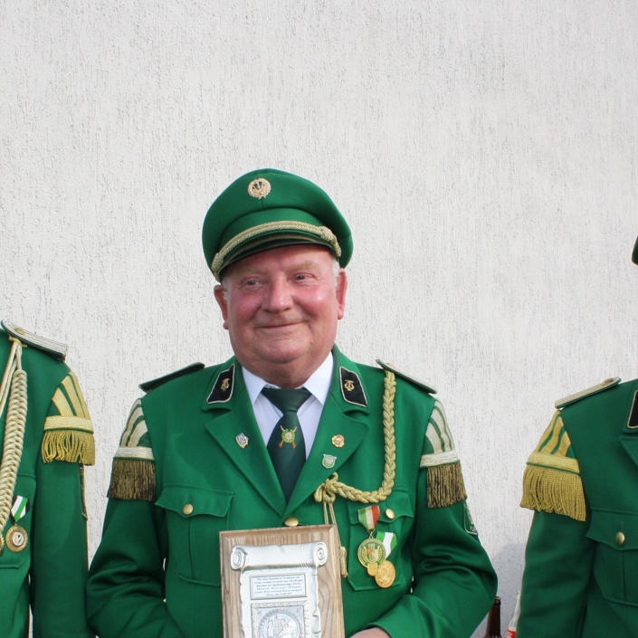Im Takt mit neuen Instrumenten und Uniformen