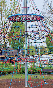 Spiel- und Kletterturm - Stadtschule -  Die Grundschule mitten in Alsfeld