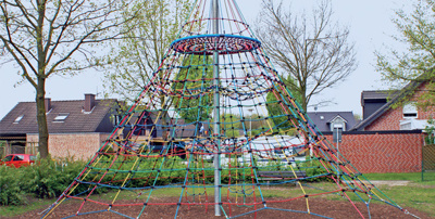 Spiel- und Kletterturm - Stadtschule - Die Grundschule mitten in Alsfeld