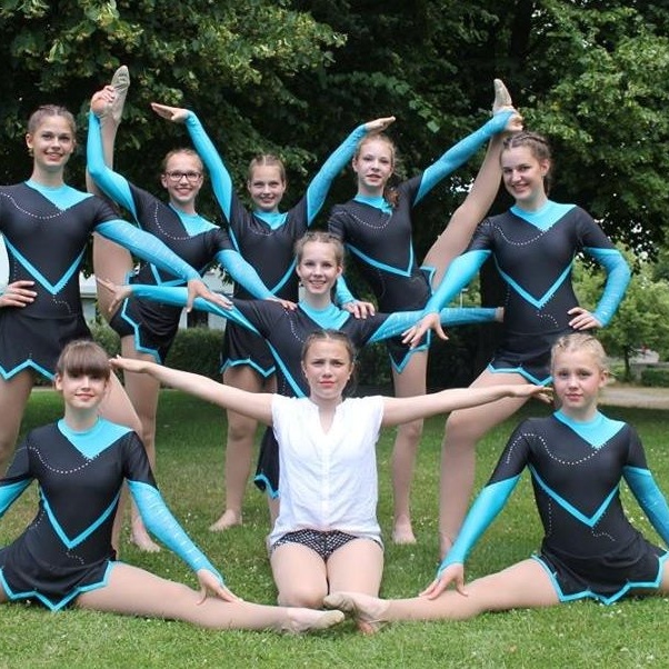 Anschaffung neuer Gymnastikanzüge Jancapis