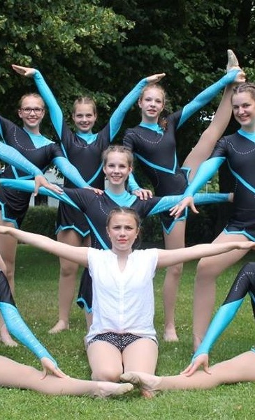 Anschaffung neuer Gymnastikanzüge Jancapis