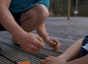 Erneuerung der Holzstege im Naturbad Mitteltal