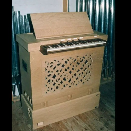 Die Königin im Kleinformat-Truhenorgel für das EVM