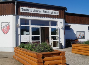 Ein neues Liegefahrrad für die Fitnesshalle