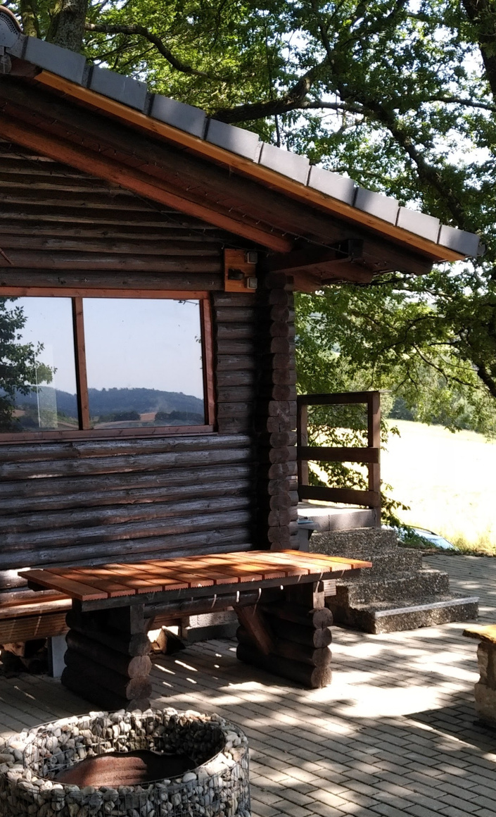 Sanierung der Schutzhütte vor dem Eisenberg in Friedigerode