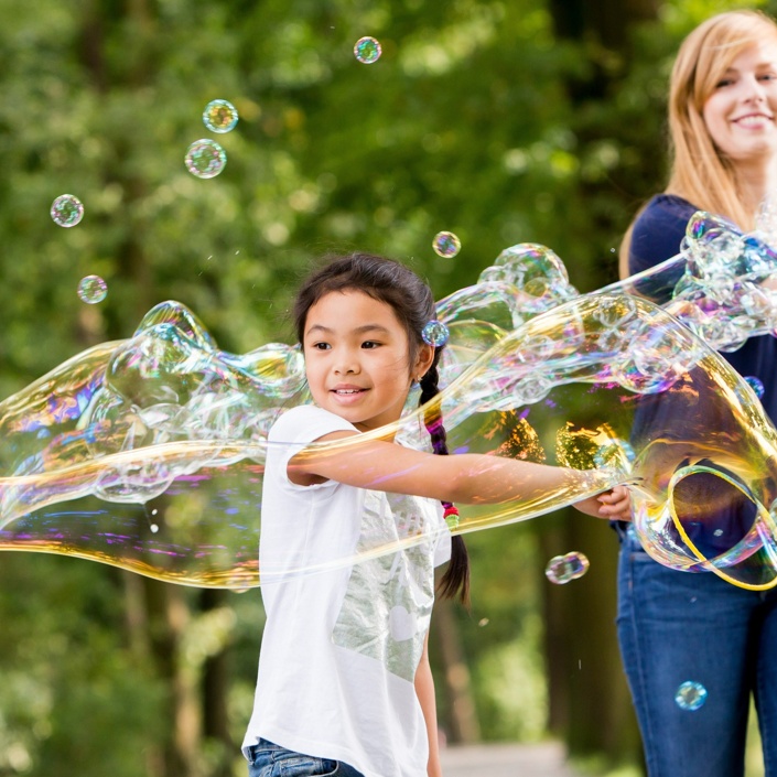 Große Freund*innen für Grundschulkinder