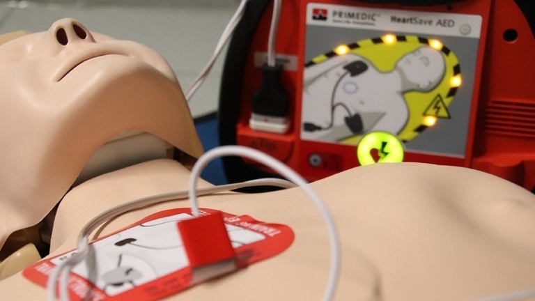 Defibrillator für Neckarkatzenbach