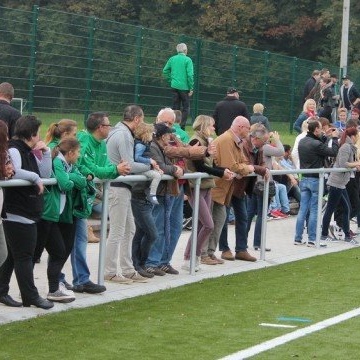 SV Hüsten 09 - Unterstellmöglichkeiten und Sitzplatzangebote