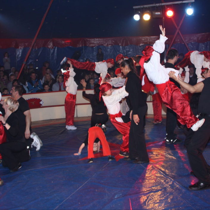 Kinder machen Zirkus