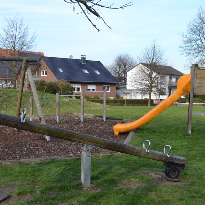 Renovierung des Kinderspielplatzes in Scheidingen