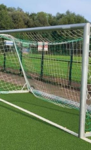 Neue Jugendfußballtore für den 1. FCB