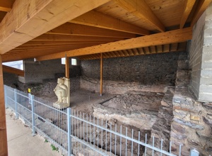 Dacheindeckung für historische Römerkelteranlage