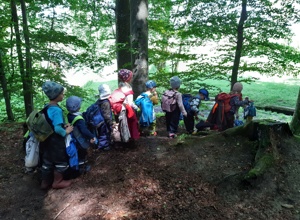Zirkusprojekt im Waldkindergarten